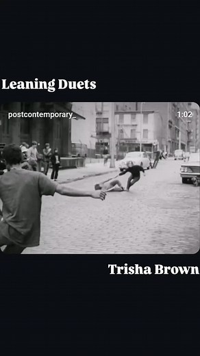 Momentum Contact Improvisation School on Instagram: "Contact History Moment 🤓 Women in Contact 💃 Trisha Brown developed her own dance company, taught in Merce Cunningham Company and was a part of Grand Union and Judson Church (groups Steve Paxton was a part of in post - modern contemporary meets performance, informing his work in contact improvisation). Early video here showing early mechanics of counter-balance in contact improvisation exercises. "In the late 1960s Brown created her own works