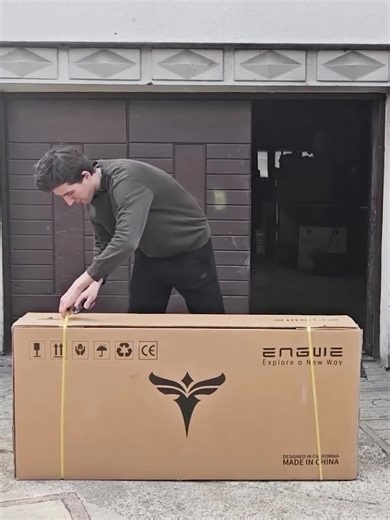 ENGWE Engine Pro 2.0 unboxing video📦 Unwrap the joy this Christmas! 🥳 🔗Link:https://engwe-bikes-uk.com/products/engwe-engine-pro-2-0 … #xmas #ebikes #Christmas #engwe #FatTireEBike | Engwe ebikes UK