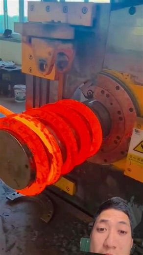 Red Hot Bolts vs Hydraulic Press! 🔥#hydraulicpress​ #satisfying​ #redhot​ #metalwork​ #experiment​