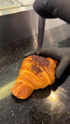 Delicious Croissant Recipe for Perfect Mornings