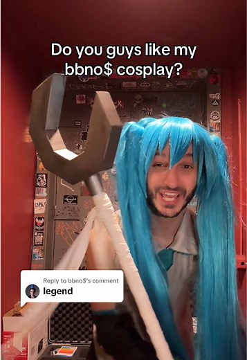 Miku Hatsune Cosplay: Transformative Outfits Revealed