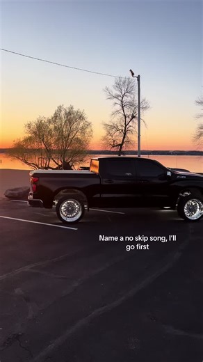 🤌🤌 #amaricanforcewheels #halfton #pending #fyp #blacktruck #underglow#ufoalien #fouryou #showtruck #sitkagear