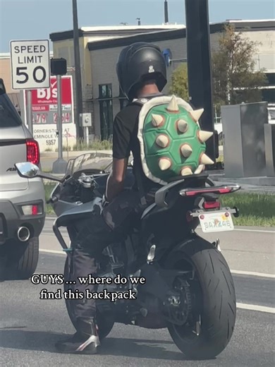 ignore us in the background analyzing his UM behavior #biker #help #bowser #backpack #motorcycle