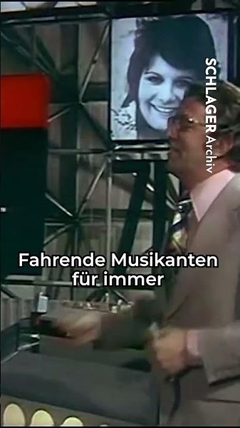 So ein Klassiker! ❤️ Fahrende Musikanten 💃 #ninamike #schlager #shorts