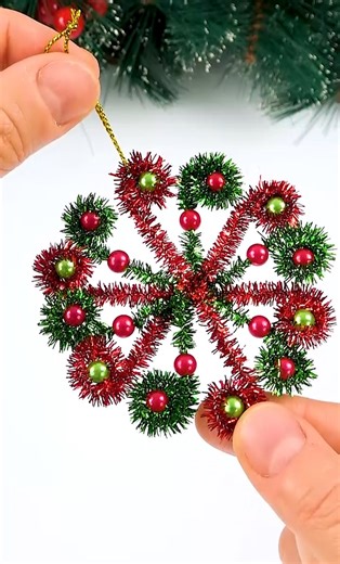 4.3M views · 32K reactions | DIY pipe clenaer snowflake #fblifestyle | DIY by Pipe-Cleaner-Crafts B | Facebook
