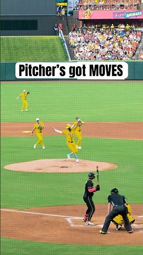 Moves unmatched! #shortsfeed#Dancetrend#dance #baseball #baseballszn #bananaball #mlb #sportsball
