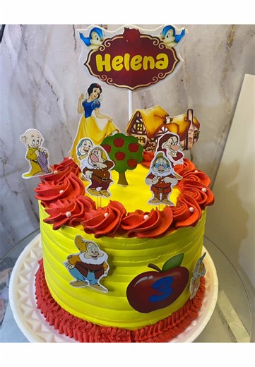 Bolo Temático para Helena: Mousse de Chocolate e Avelã