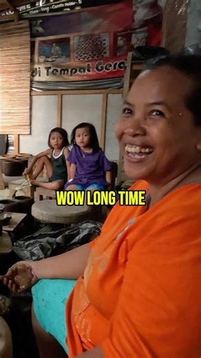 This Indonesian Woman Made Pottery For 30 Years Straight 🏺 🇮🇩