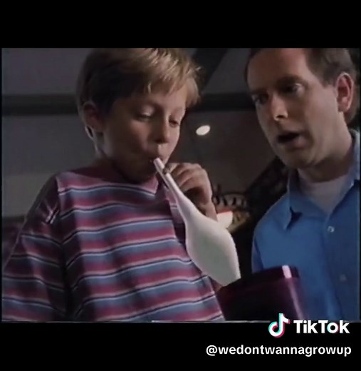 Casper Pizza Hut Commercial (1995) 👻🍕 #casper #pizzahut #90s #1995 #90smovie #90skid #90shalloween #halloween #spookyseason #nostalgia #throwback #memories #ghost #flashback #wedontwannagrowup #fyp #foryou