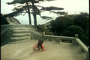 5.7K views · 254 reactions | Class mate of 李连杰 Jet Li and a member of the legendary Beijing Wushu Team, Hao Zhihua, also known as Patty Li, performs the difficult combination of Jiu Jie Bian (Nine Section Whip) and Dao (Broadsword)! https://kungfukingdom.com/exclusive-interview-with-master-wu-bin/ | Kung-fu Kingdom | Facebook