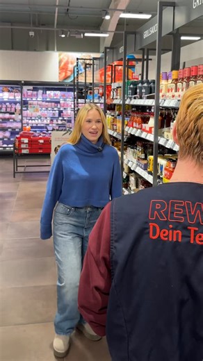 „Ich schau mal eben im Lager nach…“ 🏃‍♂️ 👉 Und plötzlich dauert’s ein bisschen länger 😂 #rewe #teamrewe #lager #fun | Rewe.Heinsberg