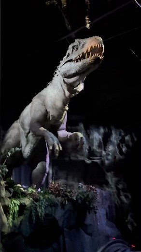 Surviving the Jurassic World Ride's Terrifying Ending #universalstudios