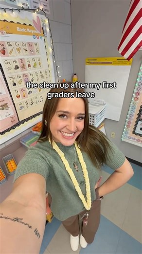 First Grade Teacher Classroom ASMR Routine | Calm #teacher #teacherlife #classroom #asmr #explore