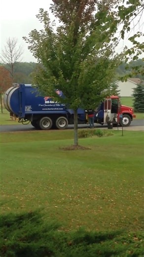 Harter’s International Workstar Labrie Expert 2000 on Bulky Trash #garbagetruck #fyp #shorts #trash