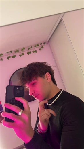 Vidéos de mathiaspam (@dbrmathias) avec son original - ⌗ 𝐫𝐨𝐧𝐢𝐬𝐢𝐚.𝐞𝐫𝐚 ༉₊˚