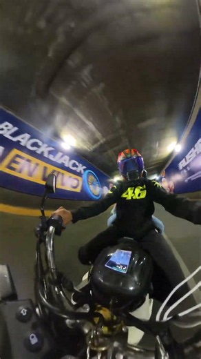 a alguien más le pasa que le emociona pasar por un tu el ? jajajaja #motos #larsgs #insta360x3