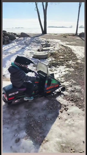 From the kitty kat to the 200, the years go fast #skidoo #arcticcat #kittykat #mxz200
