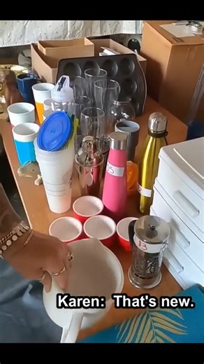 99K views · 970 reactions | Antique Garage Sale TREE STAND ❄️ #garagesale #vintage #antique #christmas #reels | Bargain Barons | Facebook