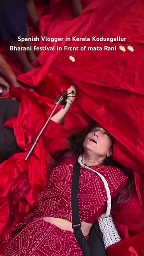 Spanish Vlogger in Kerala Kodungallur Bharani Festival in Front of mata Rani 👏🏻👏🏻👏🏻
