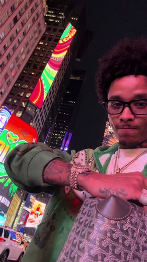 Hadda bleed Time Square one good time🗽 #fyp #NewYork | time square new york