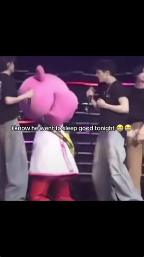 bro use all of his energy 😭😭 #andteam #andteam_maki #luné #kpop #jpop