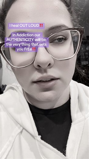 The moment I stopped hiding behind the lies my addiction told me — I found freedom. 💔✨ For so long, I tried to perform — to act like everything was okay, to wear the mask that said “I’m fine.” But that performance only kept me trapped. The more I pretended, the deeper I sank. Authenticity became my recovery. No more masks. No more performing. Just truth — raw, messy, and real. Healing didn’t begin when I had it all together — it began when I finally let myself fall apart. When you let your auth