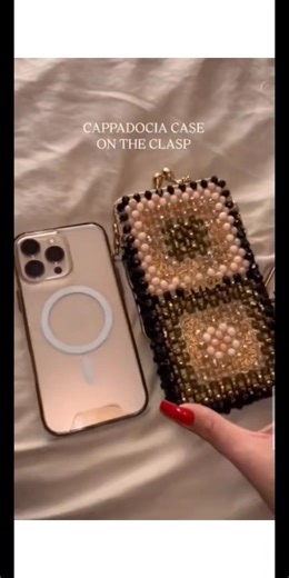 luxury crystal beaded phone case ✨ Dm for order ❤️ #cutecase #mobilephonecase#subcribemychannel plz