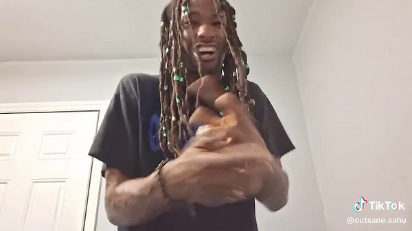 FREESTYLE about RECOGNIZING & ELIMINATING ARCHON INSERTION. Yo, archons don't have light, that's why they need yours. These are purely parasitic entities that aim to use you against you. Higher frequency is kryptonite, and those that are unconscious in bondage & fear are vessels 4 deception. Awareness is key. YOU GOT THIS (Off the heart #135) #freestyle #realmoflight #pleroma #vibratehigherthroughlove❤️❤️🧜‍♀️