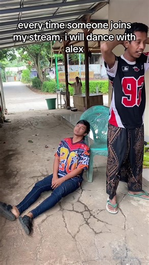 Dancing Live with Alex: Join the Fun!