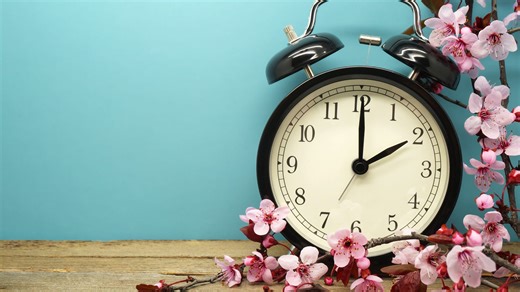 When do clocks spring forward 2026? Daylight saving time start, end