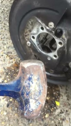 Lincoln ls wheel hub remove part 2