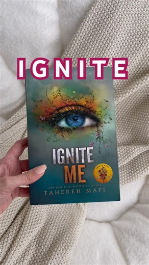 I Grieve Nothing I Take Everything Ignite me (Shatter Me series Book 3) by Tahereh Mafi #booktube