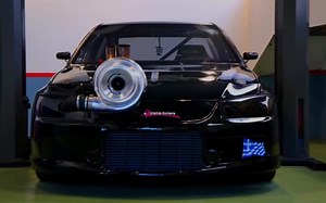 2000匹马力13000转的三菱EVO直线加速，感受一下空间扭曲的恐怖吧！