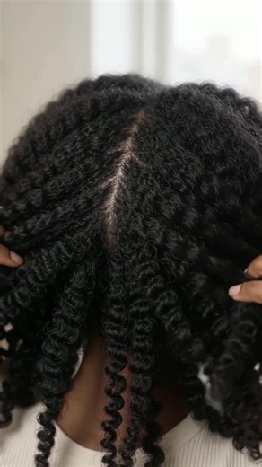 Avocado   mayonnaise   egg   olive oil 🥑🥚 If your hair feels dry, weak or just needs some extra TLC, try this simple homemade hair mask 🤎 Blend everything until smooth, apply section by section, leave for 20–30 minutes, then wash thoroughly. Save this for your next wash day 📌💕 Would you try this mask? 👀 #HairMask #NaturalHair #HealthyHair #HairCare #CapCut