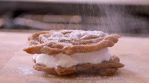 2.2M views · 8.7K reactions | Funnel Cake Ice Cream Sandwiches bring fair food right to your kitchen!  Subscribe to discovery+ to stream more of Trisha Yearwood's #SouthernKitchen: https://links.discoveryplus.com/g7562avxygb. #discoveryplus Save Trisha Yearwood's recipe: https://food-network.app.link/bRUP7KHUJ8 | Food Network | Facebook
