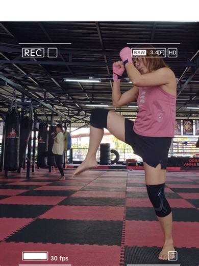 ยังสนุกกับมวยไทย😍😝🥊🔥💪 #chanyayoga #stretchingyoga #privateyoga #Thaiboxing #phuket