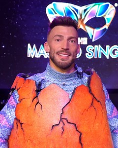 9.7K views · 121 reactions | We know it isn't quite Christmas just yet... but here's an early present from us from some familiar faces! #ReadyToButlins | Butlin's | Facebook