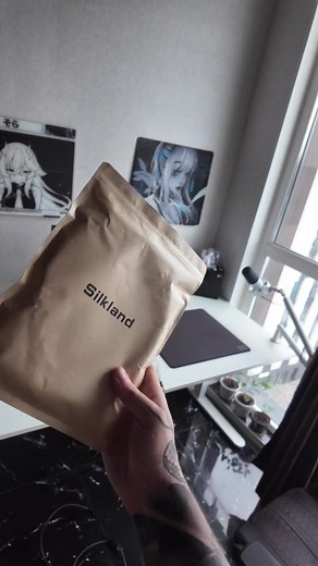 My old displayport cabel was broke and @silkland_official send me a new one and its so much better. #silkand #displayport #cabel #gaming #setup