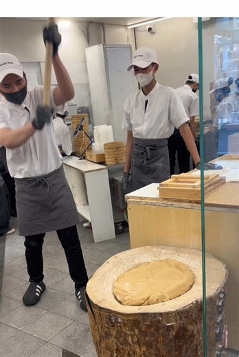 台灣夜市珍珠怎麼做？🔥TAIWAN NIGHT MARKET BUBBLE TEA PEARLS 🇹🇼 Street Food ASMR 📍 Ximending #taiwan #food #streetfood #foodtok #foodie #bubbletea