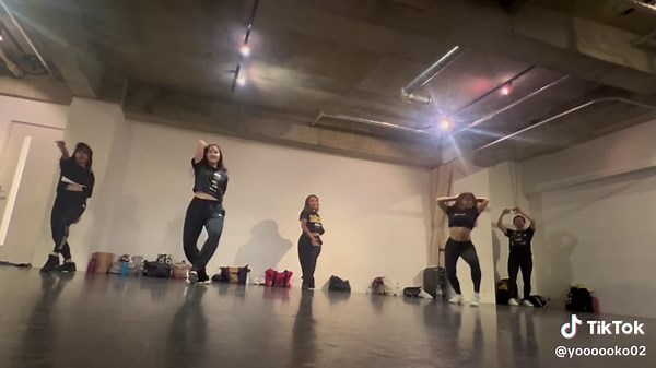 Demi Lovato 'Confident' Dance Choreography