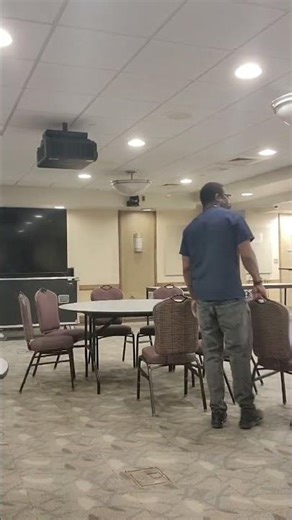 How To Arrange The Tables, Chairs For a Banquet-Style Meeting. #shorts