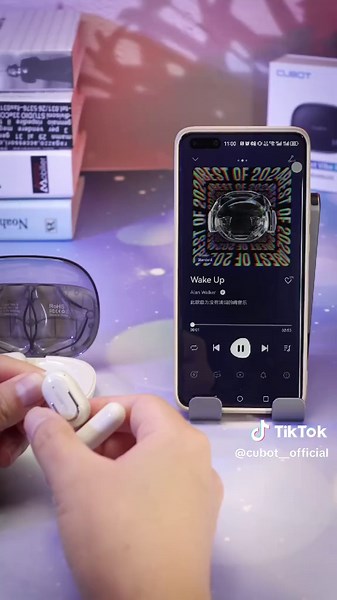 Unboxing the New Cubot Earphones Review