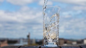 How to drink more water and how to track how much water you drink
