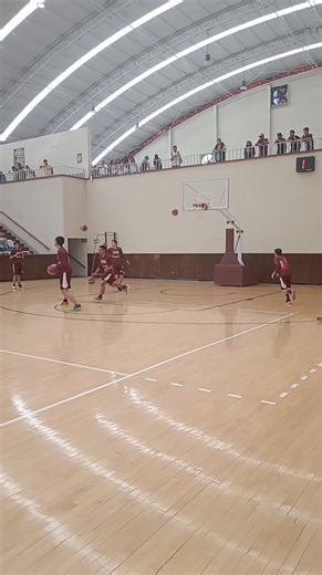 Calentamiento de las escuelas de TecNM-Saltillo y TecNM-Nuevo León que se enfrentan en básquetbol teniendo como sede nuestro gimnasio "Alejandro S. Guillot" APOYA A LA RECUA!! #BurrosPardosporSiempre | TECNM - Instituto Tecnológico de Saltillo