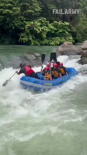 A Thrilling Adventure: Rafting Fails and Whitewater Excitement