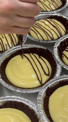 Chocolate banana cream pie 🍌