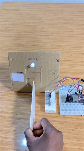 Controlling Door with Ultrasonic Sensors using ESP32 #arduino#electronics #engineering #esp32