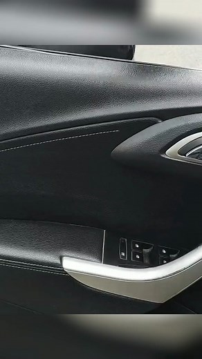 Interior and Headlight Retreading Agent for Shiny Car Care