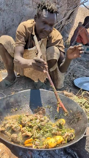 109K views · 983 reactions | Hadzabe Tribe bushmen have secret cooking skills when it comes to delicious bush foods in their simple traditional lifestyle in the nature 殺 #fblifestyle | African Tribal Diaries | Facebook
