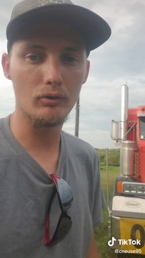 How to make that oversize sign actually work. #fypシ #trucking #oversize #peterbilt